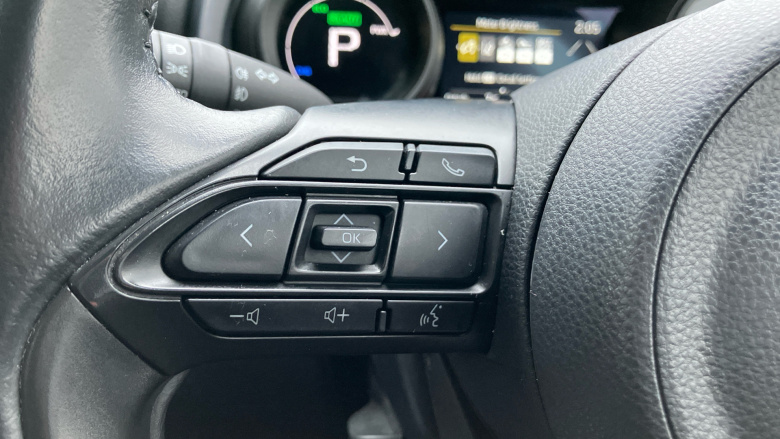 Toyota Yaris 1.5 Hybrid Design 5dr CVT Hybrid Hatchback